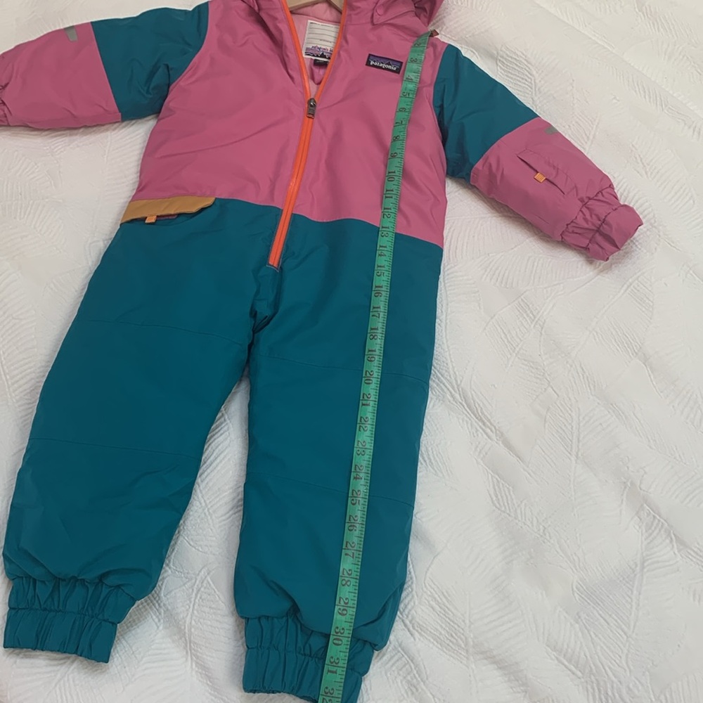 Patagonia snow pile one piece 2T - Picture 6 of 10
